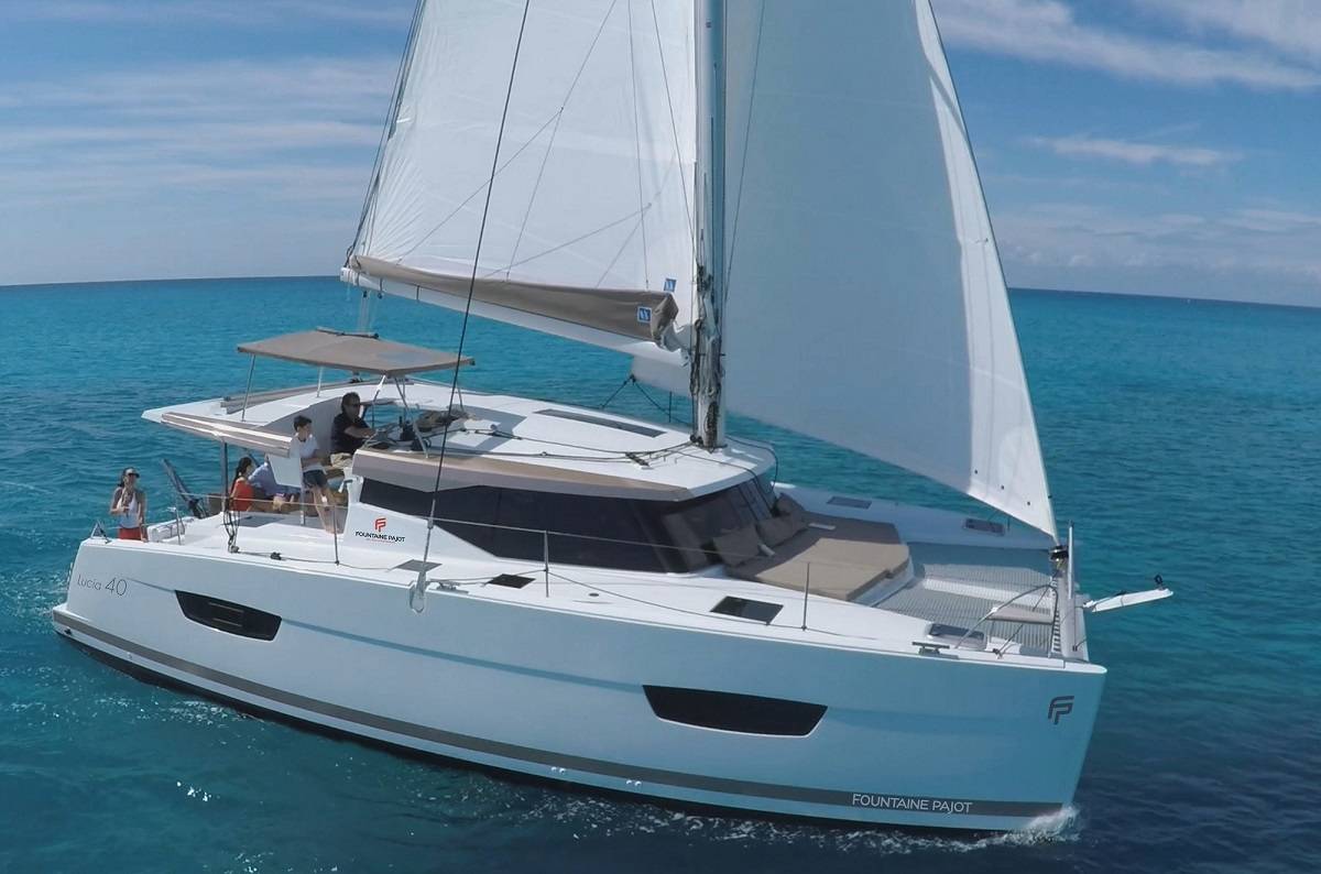 lucia 40 catamaran specs