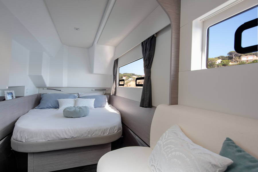 Master Cabin in the Fountaine Pajot MY 4.S