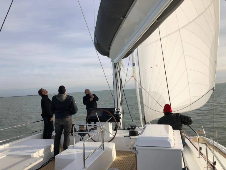 Entrega del Fountaine Pajot Samana 59 jull #2 a la isla caribeña de San Martín.