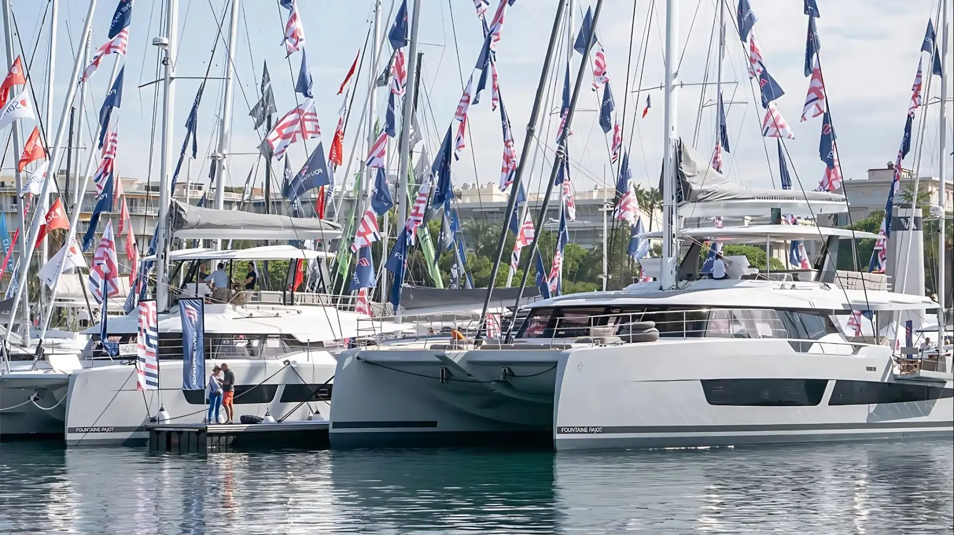 Festival Náutico de Cannes - Catamaranes Fountaine Pajot con el distribuidor Caribbean Multihulls