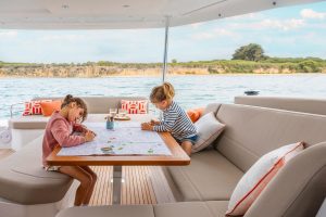 fountaine-pajot-FP-41-interiors-14