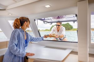 fountaine-pajot-FP-41-interiors-17