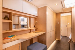 fountaine-pajot-FP-41-interiors-22