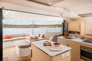 fountaine-pajot-FP-41-interiors-31