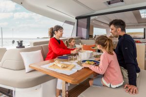 fountaine-pajot-FP-41-interiors-7