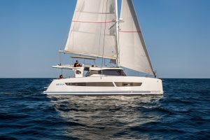 fountaine-pajot-FP-41-sailing-1