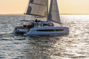 fountaine-pajot-FP-41-sailing-2