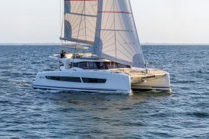 fountaine-pajot-FP-41-sailing-3
