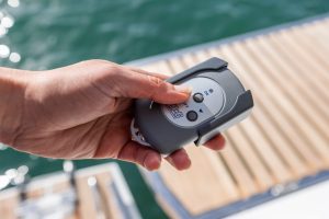 fountaine-pajot-aura-51-exterior-20