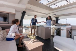 fountaine-pajot-aura-51-exterior-39