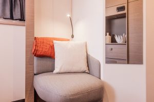 fountaine-pajot-aura-51-interior-2