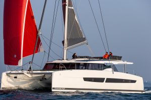 fountaine-pajot-aura-51-sailing-9