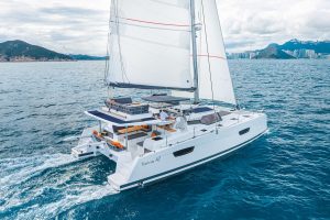 fountaine-pajot-tanna-47-sailing-1