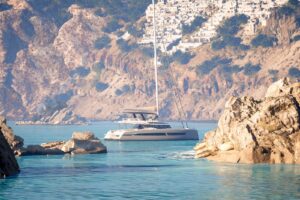 Fountaine-Pajot-Yachts-FPY70S-Anchoring-06