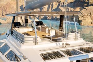 Fountaine-Pajot-Yachts-FPY70S-Flybridge-01