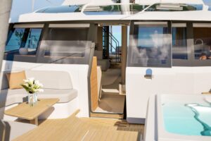 Fountaine-Pajot-Yachts-FPY70S-Front-cockpit-06