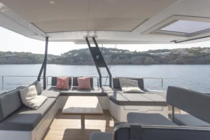 Flybridge de Fountaine Pajot Samana 59 - Vente par le concessionnaire Caribbean Multihulls