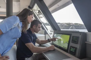 Table à cartes de Fountaine Pajot Samana 59 - Vente par le concessionnaire Caribbean Multihulls