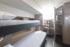 Cabine d'équipage du Fountaine Pajot Samana 59 - Vente par le concessionnaire Caribbean Multihulls