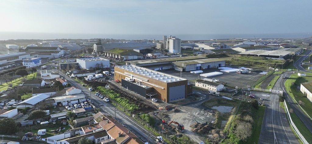 DÍA 1: La nueva fábrica de Catamarans, recién construida